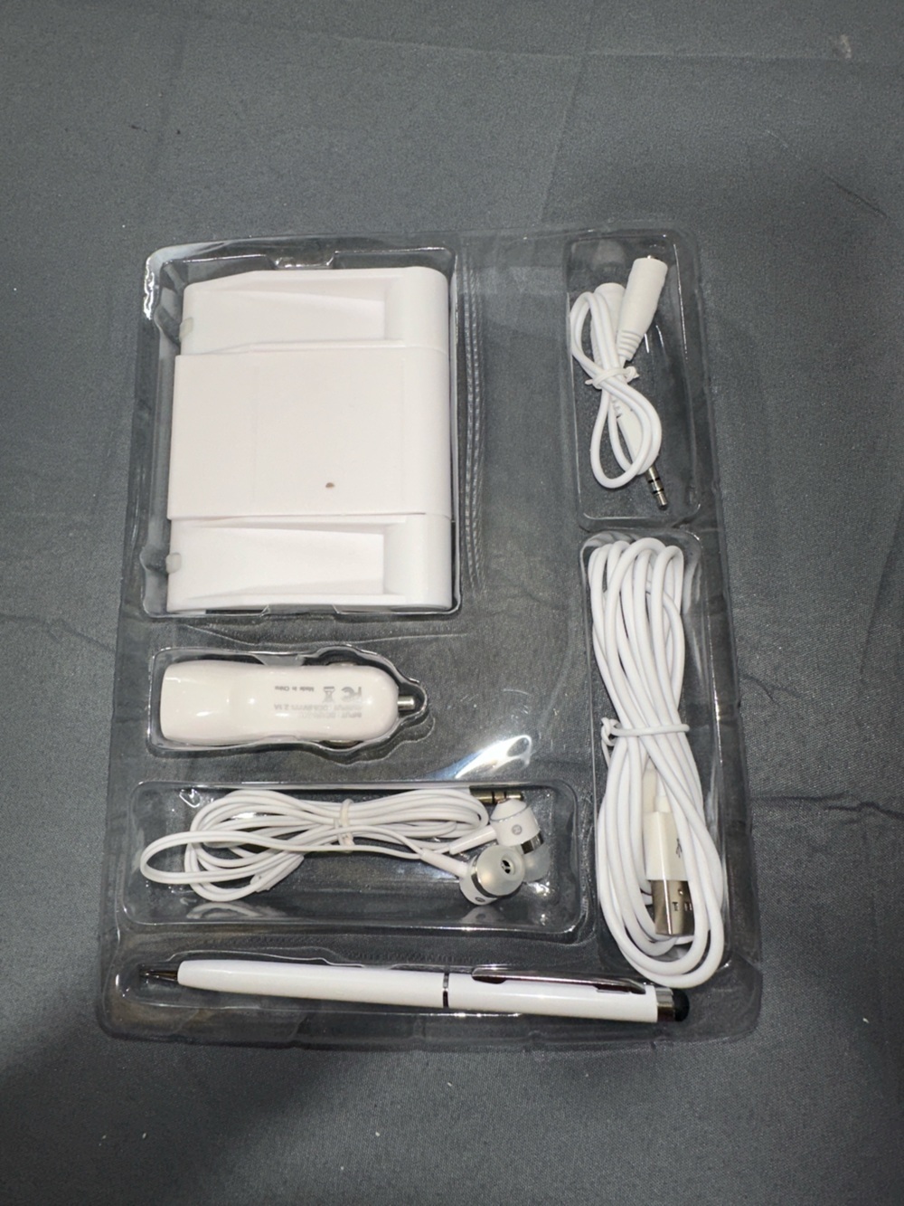 Tablet Master Kit Accessory Pack - Blue - Picture 3 of 3